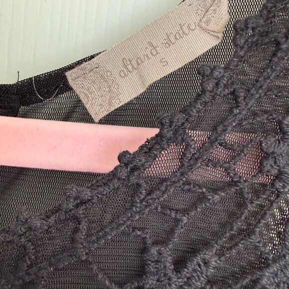 Altar'd State Womens Lace Tank Top Size S ‎ Black Flowy - Picture 6 of 6